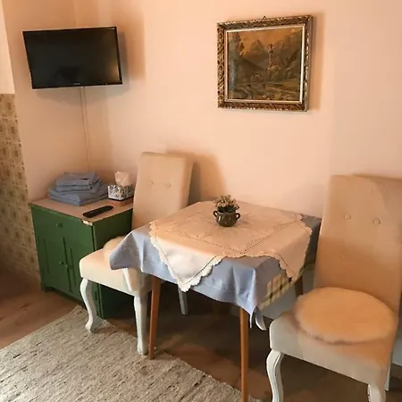Gastezimmer Hanottenlehen 住宿加早餐酒店 *
